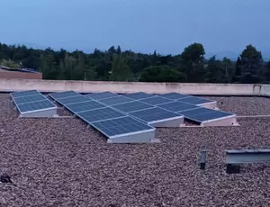 placas-solares-veolia-edificio-gobelas