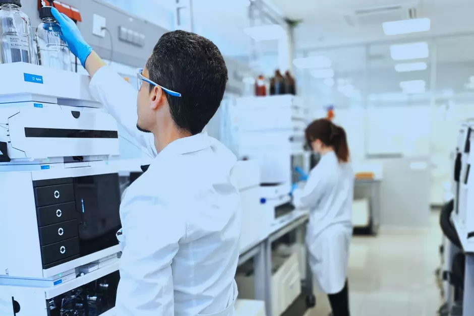 Monotorización de las aguas residuales en nuestros labpratorios (Saneamiento)