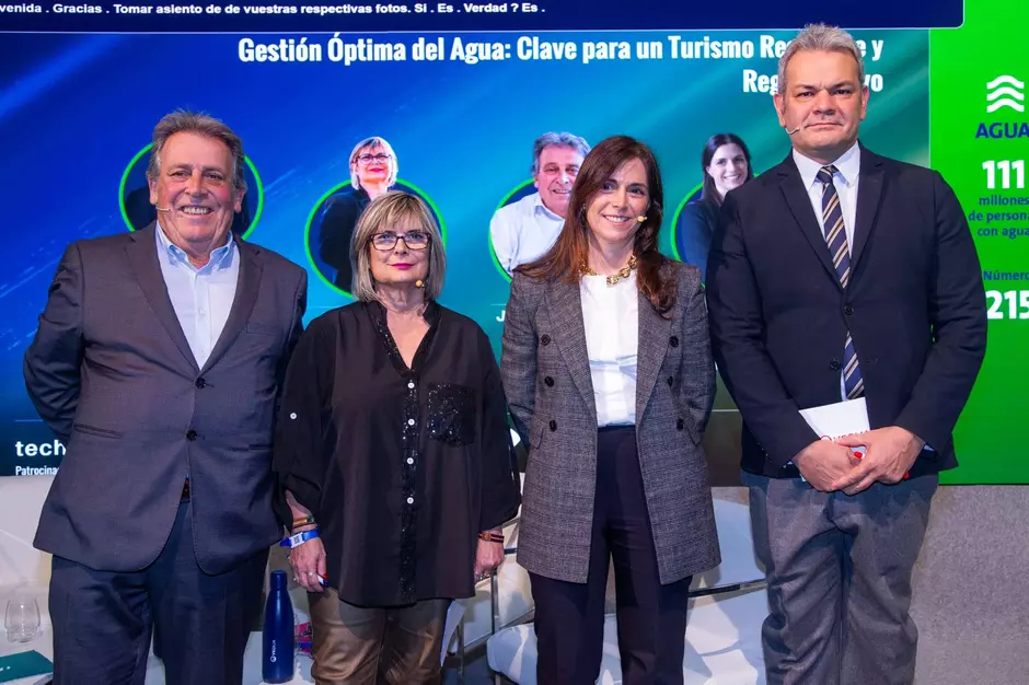 Veolia Noticia Fitur 2026 - Mesa Descarbonización y Descarbonización