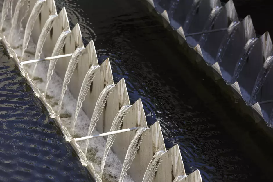 Tratamiento avanzado para la regeneración de aguas residuales (Saneamiento)